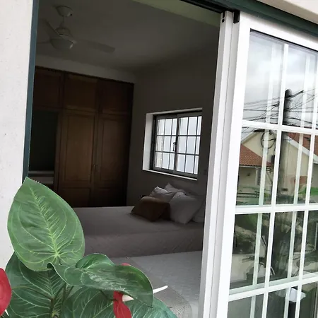 Refugio De Famoes * Odivelas (Lisbon)