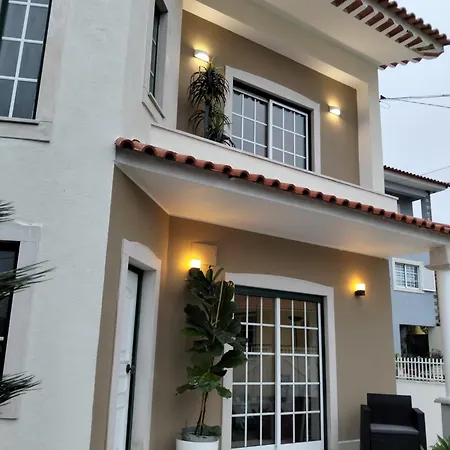 Refugio De Famoes Gæstehus Odivelas (Lisbon)