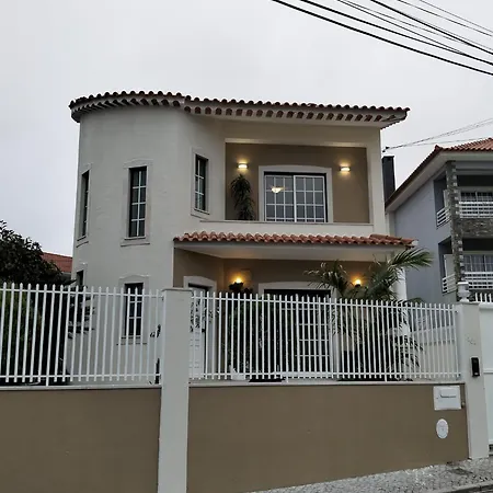 Refugio De Famoes * Odivelas (Lisbon)