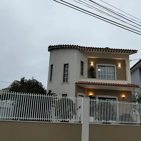 Affittacamere Refugio De Famoes